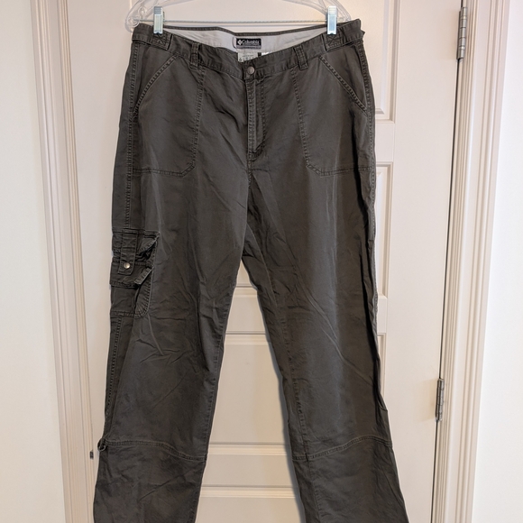 Columbia Convertible Army Green cargo PantsSize 16 Womens - Picture 1 of 10